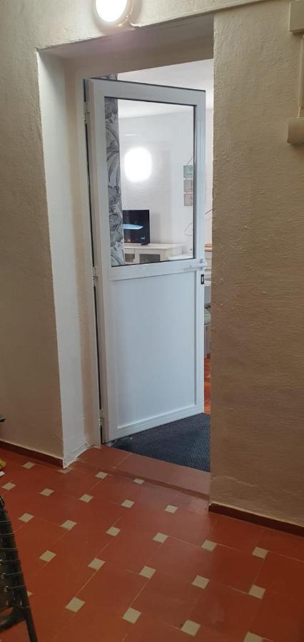 Comfortable One Bedroom Apartment 푸엔히롤라 외부 사진